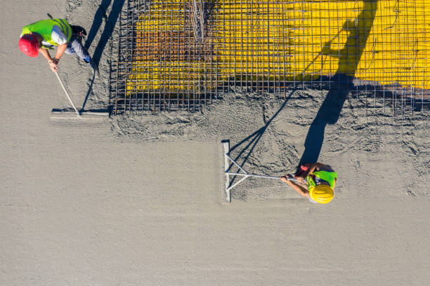 Best Commercial Concrete Contractor  in Meridian Hills, IN