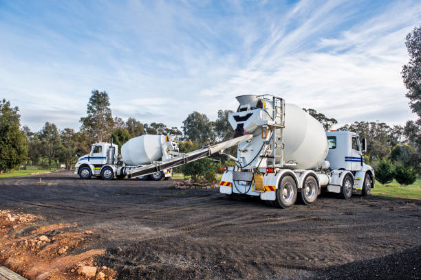 Best Concrete Driveway Installation  in Meridian Hills, IN